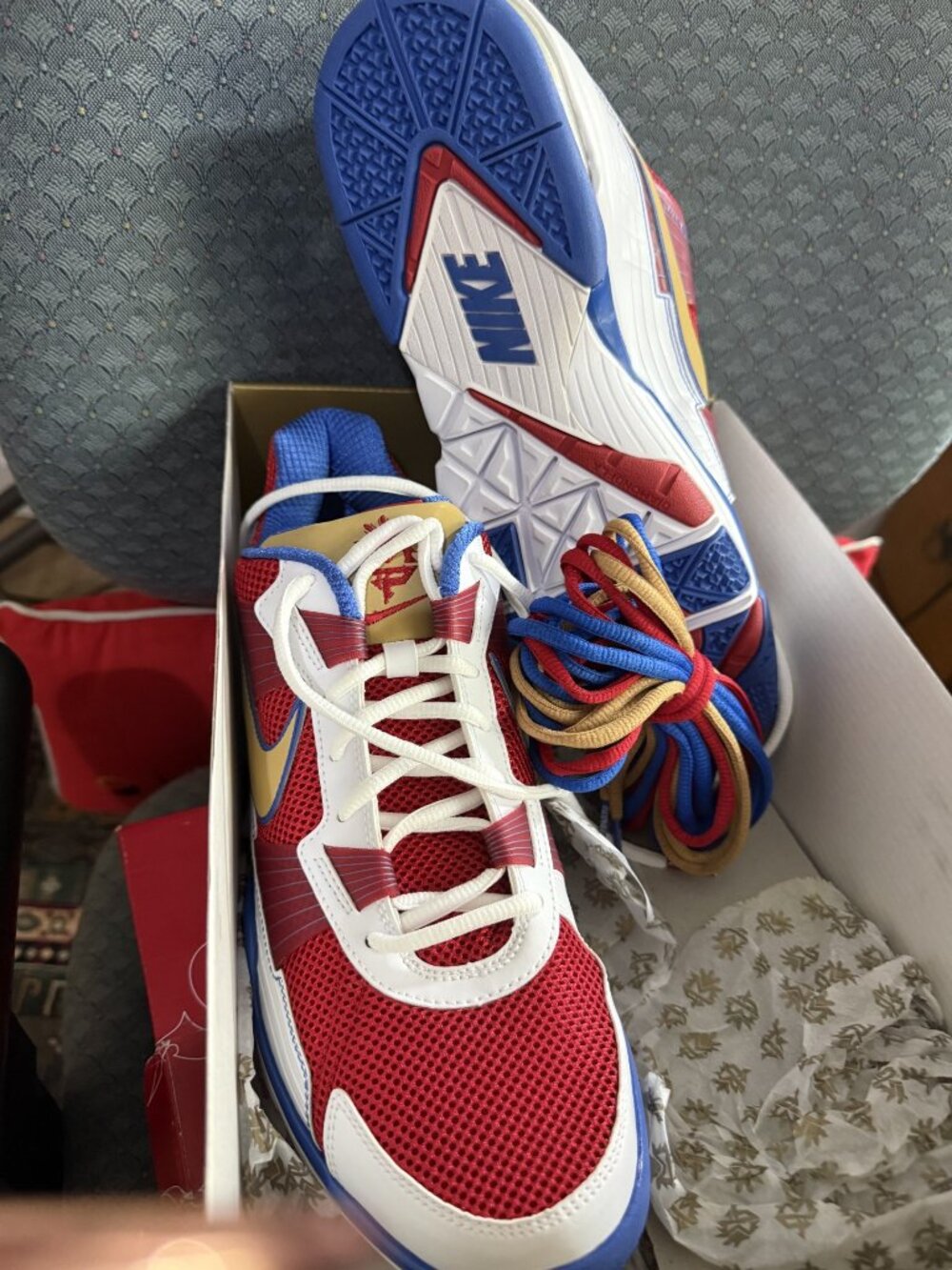 Nike, Size US 12, Manny Pacquaio Men's Trainers